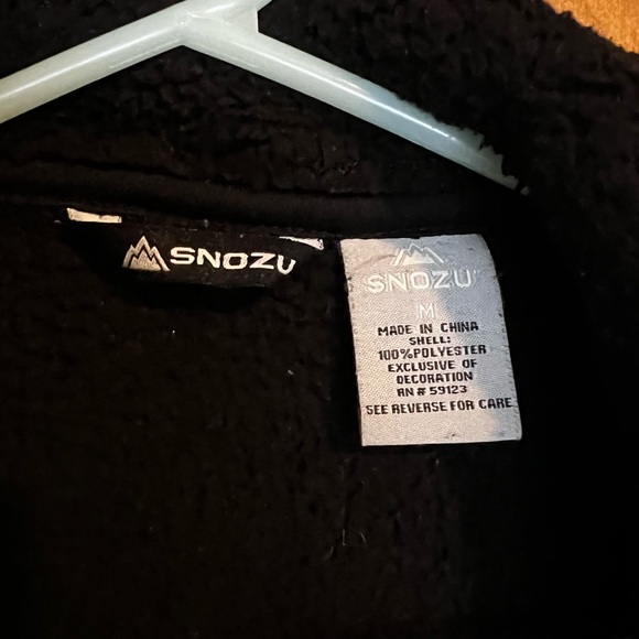 Snozu Black Jacket - Picture 1 of 3